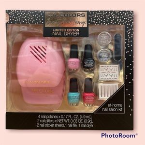 !!!SOLD!!!NWT L.A. Colors At-Home Nail Salon Kit with LIMITED EDITION Nail Dryer